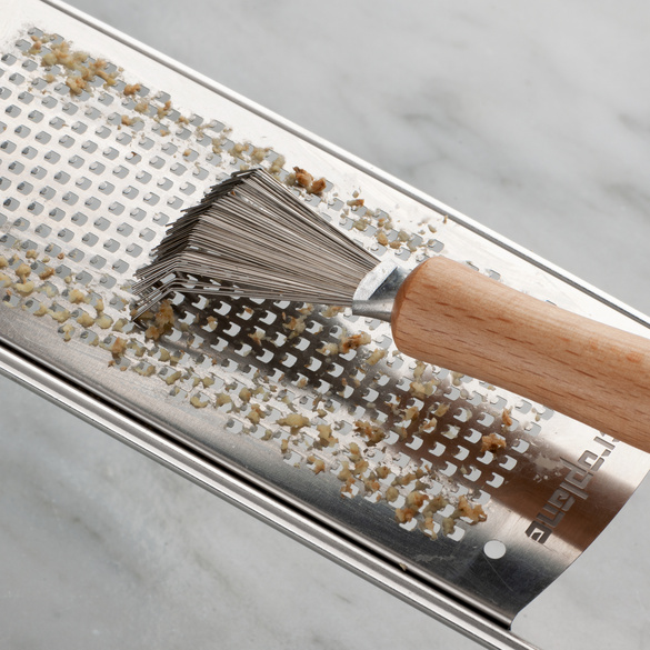 Brosse de nettoyage pour râpe
