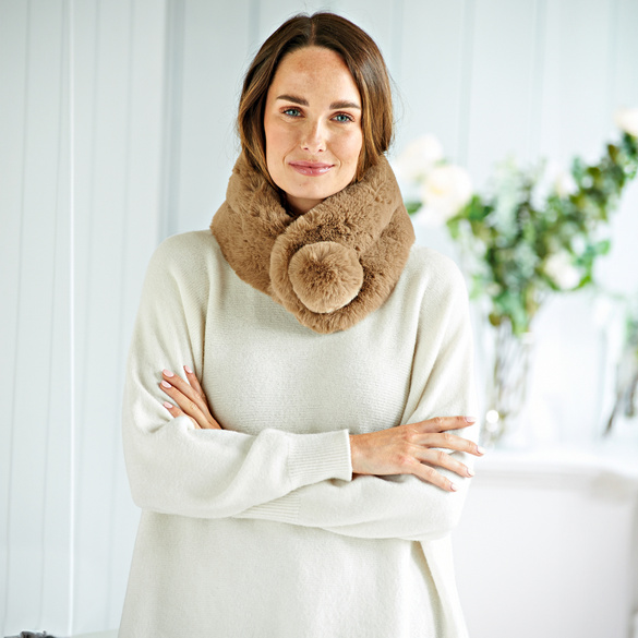 TrendsBlue Écharpe En Fausse Fourrure Unie D'hiver – Beige, Taille Unique 33x74 Cm – Douce Et Chaude