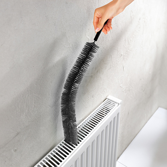 Brosse longue flexible pour radiateur