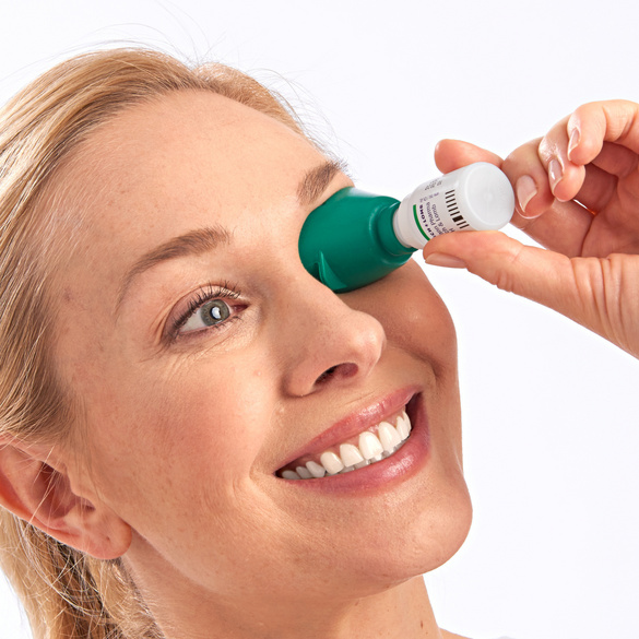 Aide-verseur de gouttes oculaires