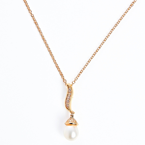 Collier avec pendentif perle d'eau douce Amélie di Santi