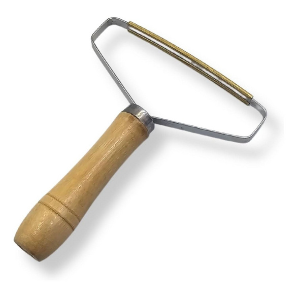 Raclette anti peluches Clarsen