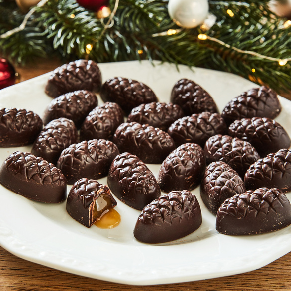 Pommes de pin fourrées de liqueur aux œufs