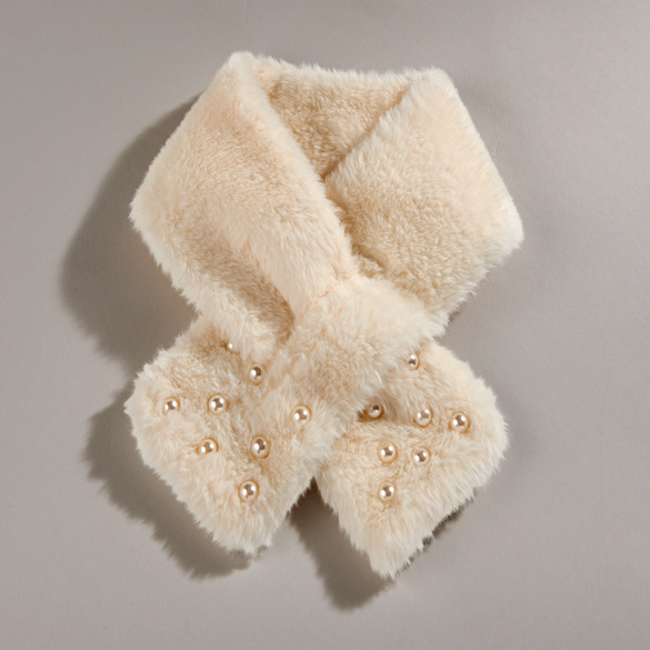 Écharpe en fourrure synthétique ornée de perles, écru