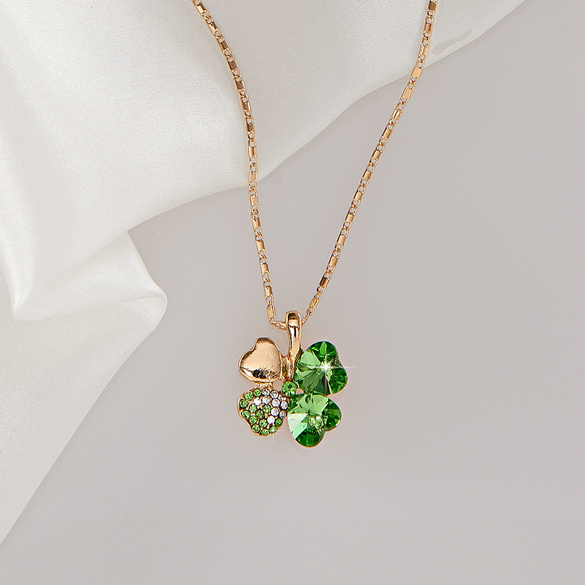 ﻿Collier "Trèfle porte-bonheur"