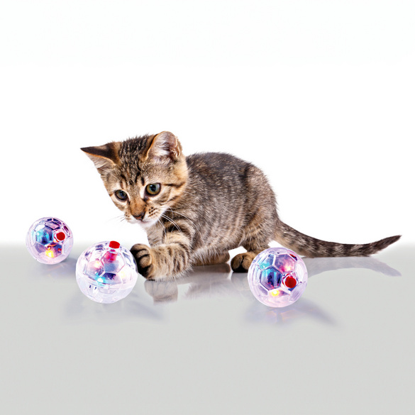 Lot de 3 balles lumineuses pour chat