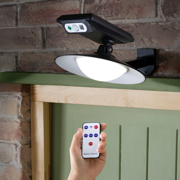 Lampe solaire avec capteur de mouvement