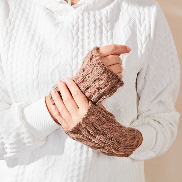 Ensemble gants et manchettes, camel
