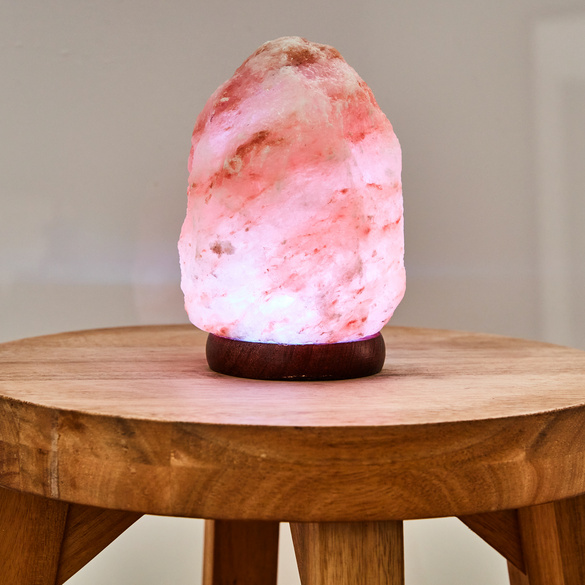 Lampe aux cristaux de sel de l'Himalaya aux couleurs changeantes