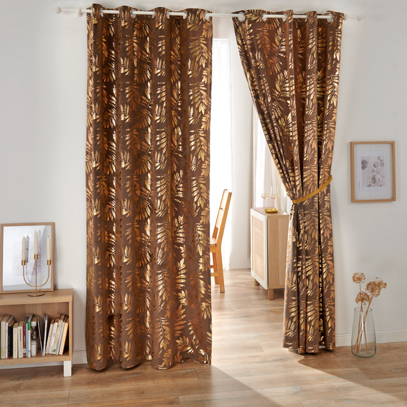 Rideau avec œillets