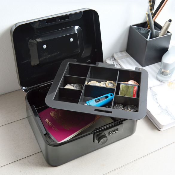 Caisse à argent avec serrure à combinaison