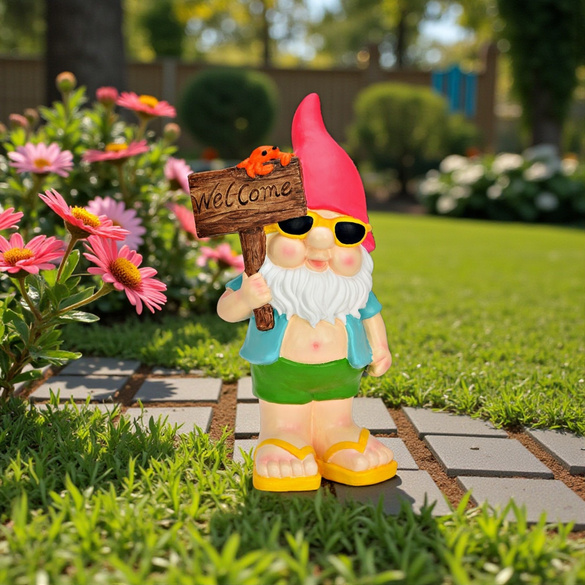 Nain de jardin avec panneau "Welcome