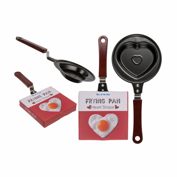 Poêle à frire "cœur" dans un carton cadeau