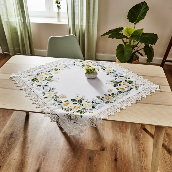Napperon « Guirlande de roses », 85x85x cm