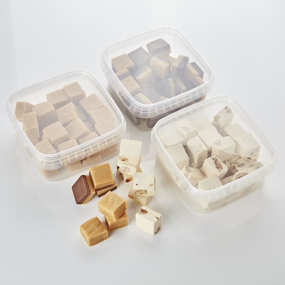 Nougat tendre aux amandes en boîte de conservation fraîcheur 300g