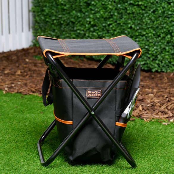 Tabouret de jardin avec trousse à outils Black+Decker