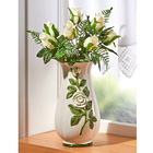 Vase motif roses