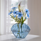 Vase en forme de coquillage, bleu
