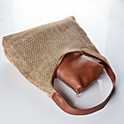 Cabas avec trousse de maquillage
