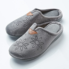 Pantoufle "Fleur", gris