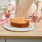 Coupe-tarte réglable