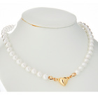 Collier "Perles de coquillage"