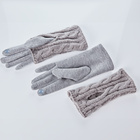 Ensemble gants et manchettes, gris
