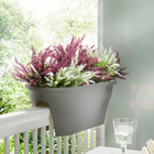 Pot de fleurs pour rambarde de balcon