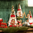 Train de Noël à LED avec décor hivernal en bois