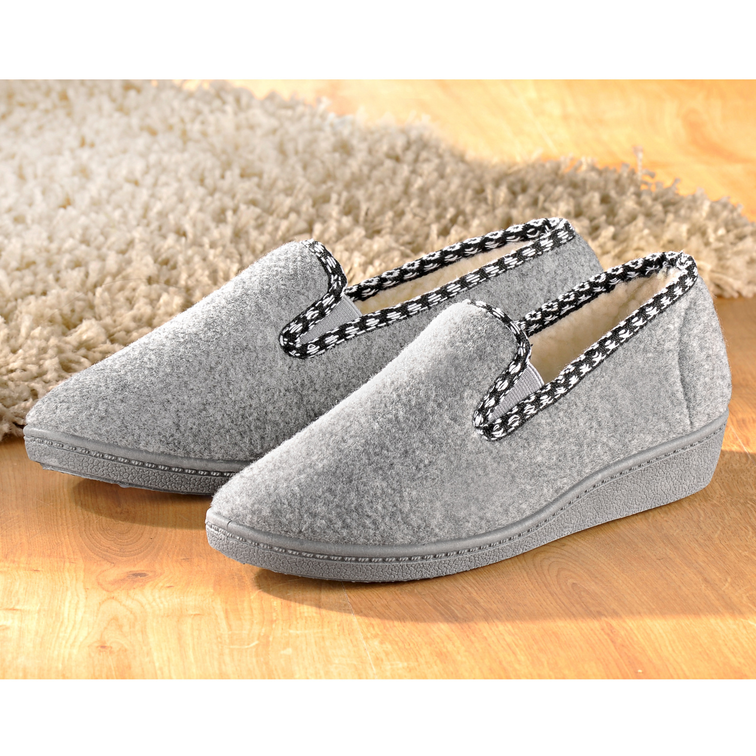 Pantoufles, gris