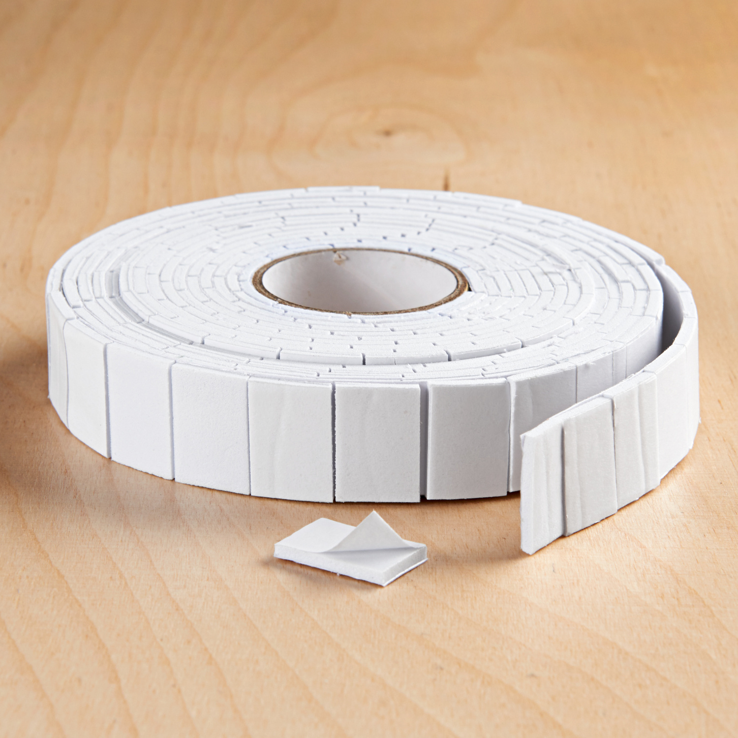 Lot de 2 rouleaux de pastilles adhésives double-face