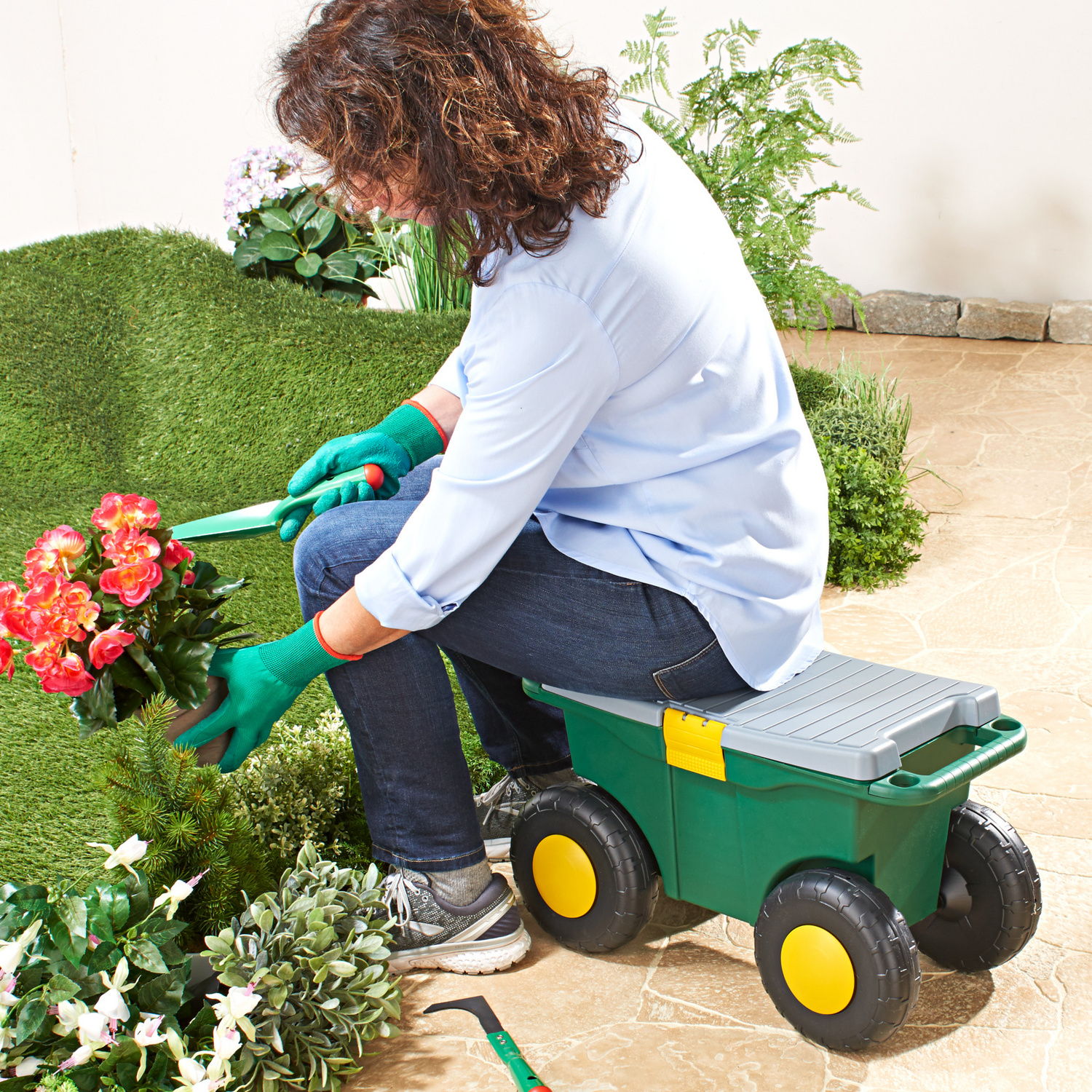 Siège de jardinage à roulettes