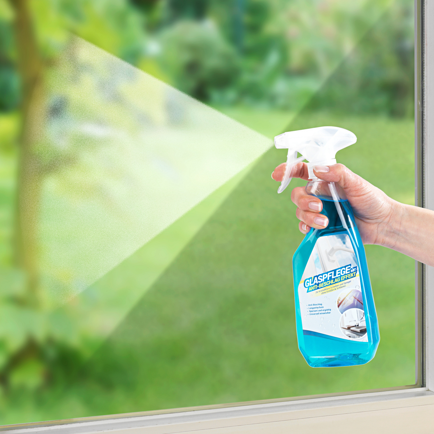 Produit nettoyant spécial vitres avec action antibuée