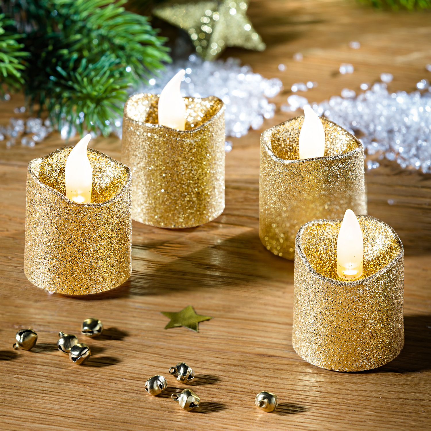 Lot de 4 bougies à brillance dorée