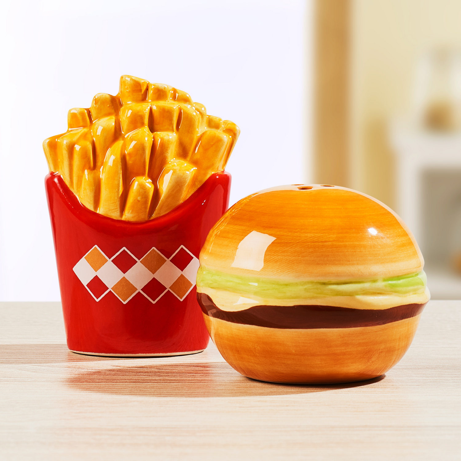 Salière + poivrière Frites et hamburger