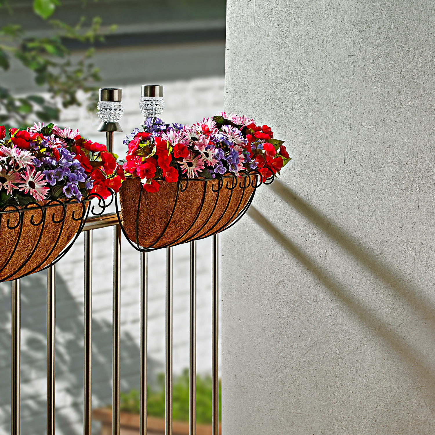 Jardinière en fibre de coco pour balcon